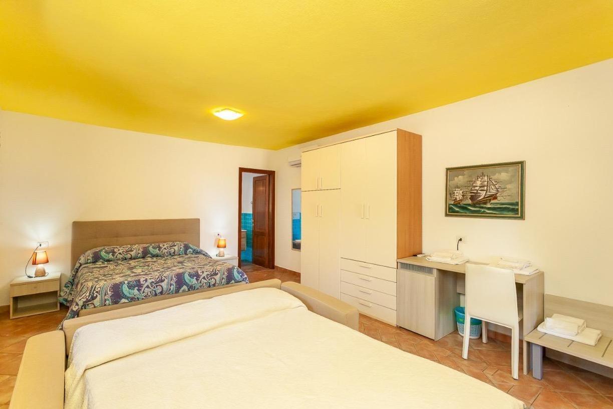 B&B Pettirosso Garden San Teodoro  Exterior foto